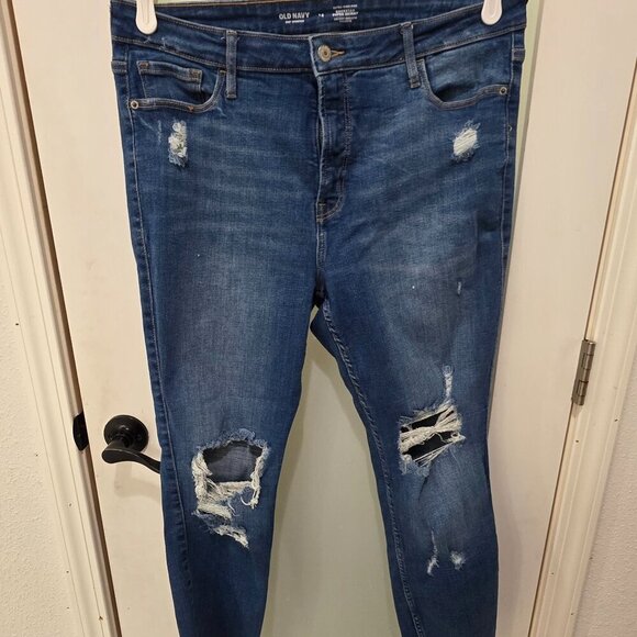 Old Navy Denim - Old Navy Distressed Skinny Jeans Size 14